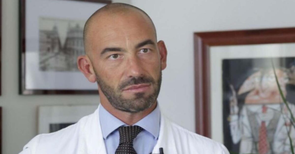 Coronavirus, Matteo Bassetti, infettivologo è convinto che: “Non sparirà neanche quando arriverà il vaccino“