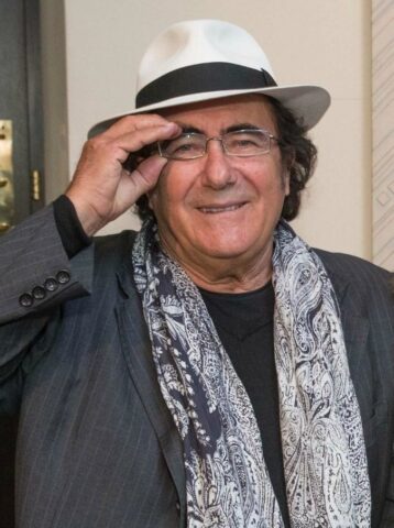 Vittorio Feltri al bano 