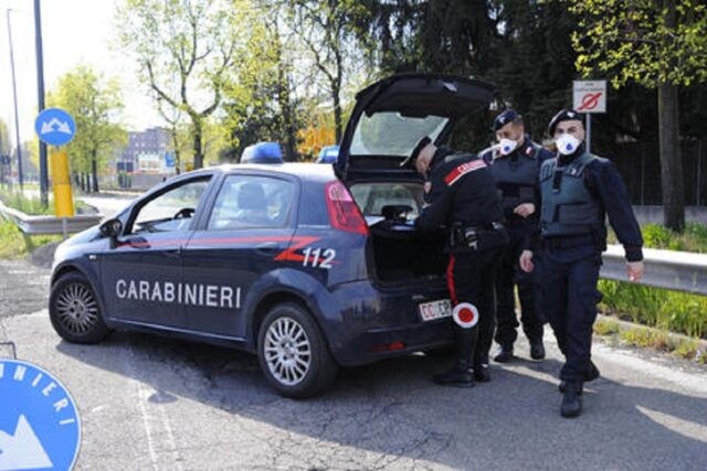 Mamma-e-figlia-positive-scoperte-in-giro-in-auto 2