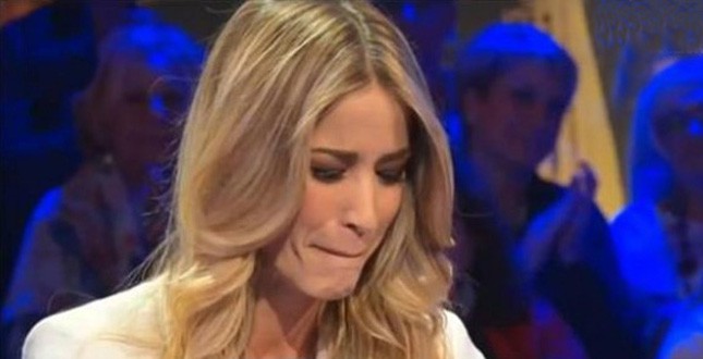 Elena Santarelli in lacrime