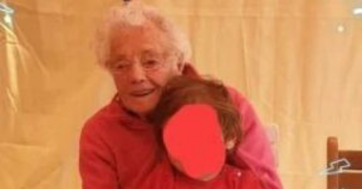Valle d’Aosta, Nonna Nina guarisce dal Coronavirus insieme al nipote nel giorno del compleanno