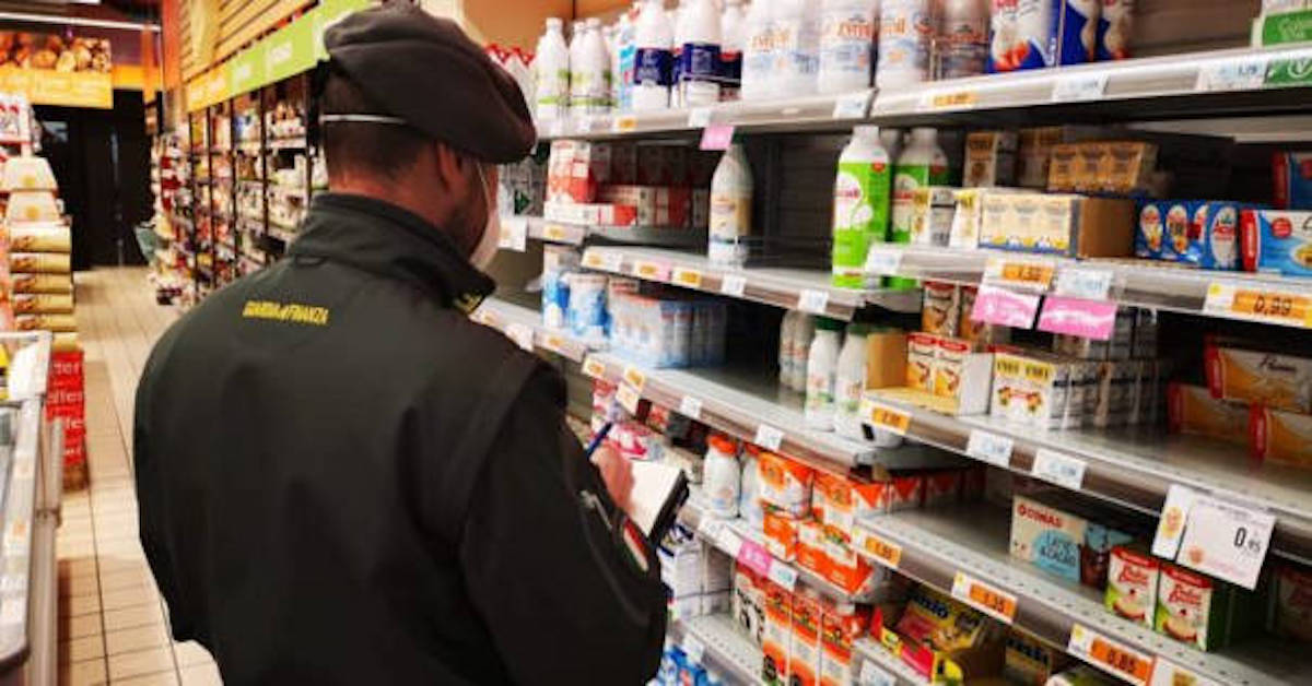 Supermercati raddoppiano i prezzi per speculare sul COVID-19: denunciati