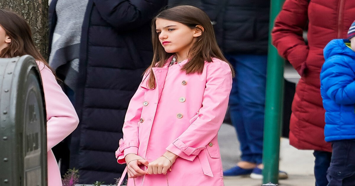 Suri Cruise compie 14 anni: Katie Holmes pubblica una sua foto rara