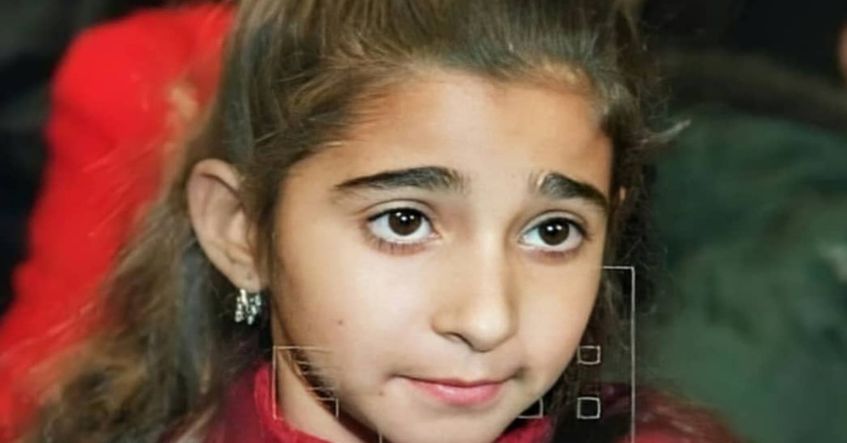 La foto da bambina di Alba Flores, la Nairobi de “La Casa di Carta” e la Saray di “Vis a Vis”