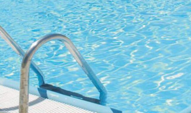 Napoli bimbo annegato in piscina