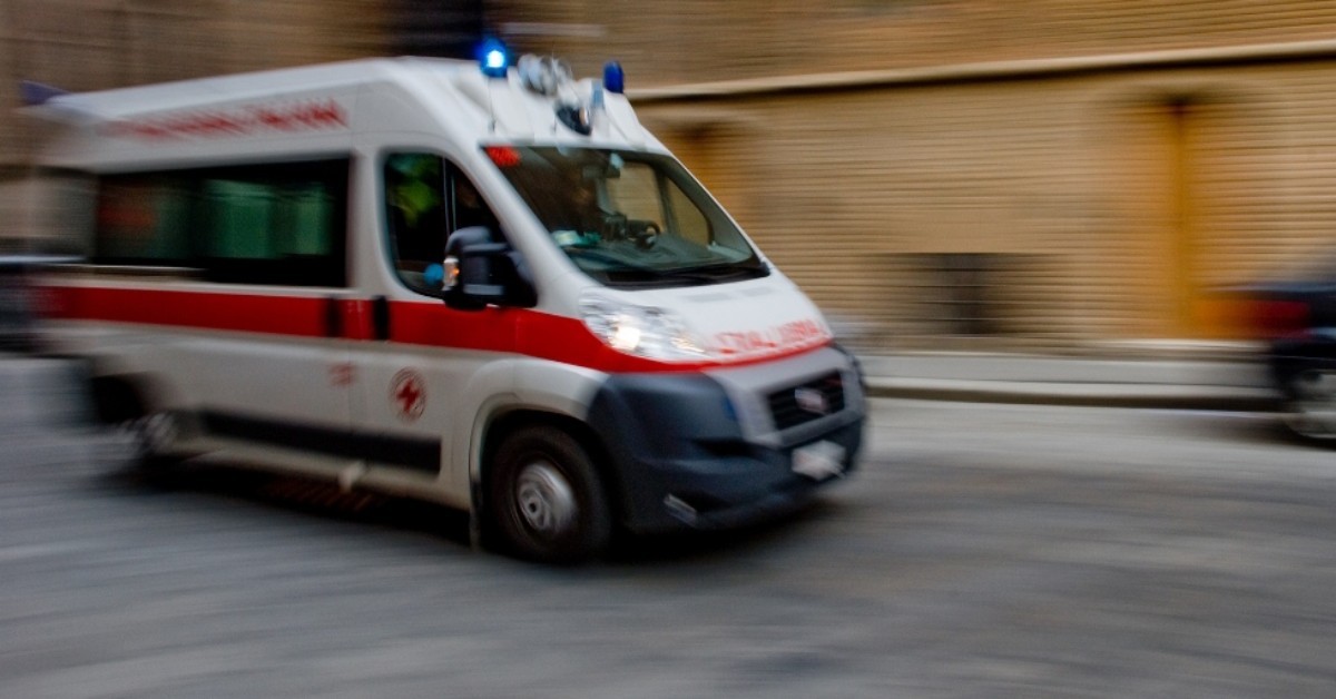 Tragedia a Salerno: tredicenne precipita dal settimo piano e muore