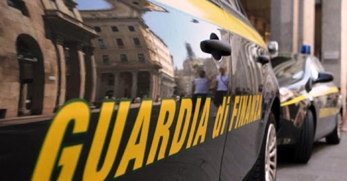 Sora, cavallo trascinato con l’auto: denunciato ragazzo per maltrattamenti