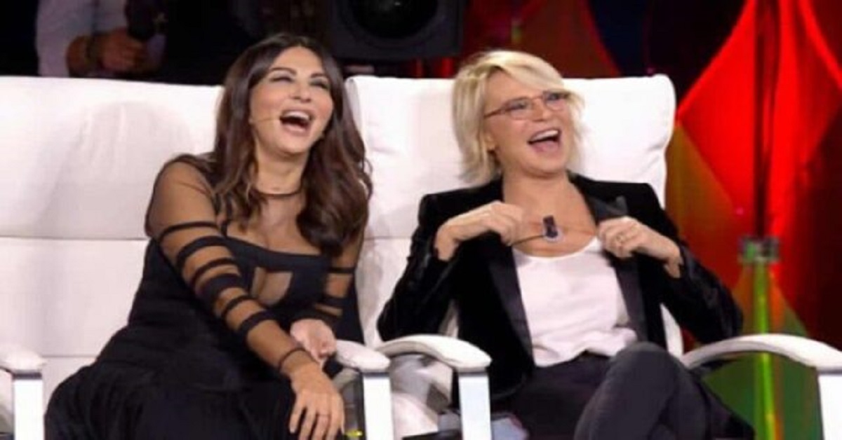 Amici Speciali, Maria De Filippi spaventa Gaia Gozzi e Sabrina Ferilli