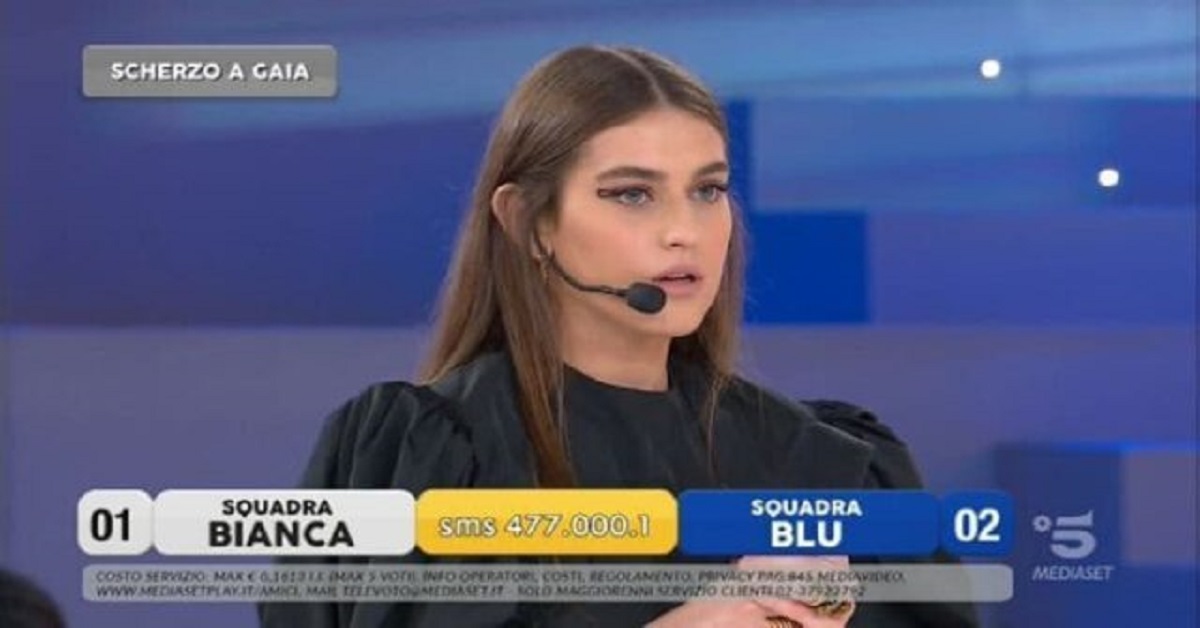 Amici Speciali scherzo a Gaia Gozzi e Sabrina Ferilli