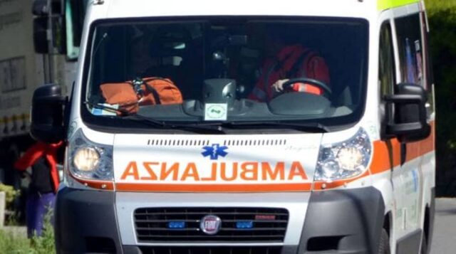 Precipitato bambino dal balcone nel biellese