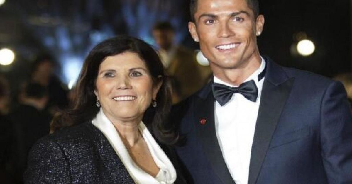 Cristiano Ronaldo fa un super regalo alla mamma Dolores Aveiro