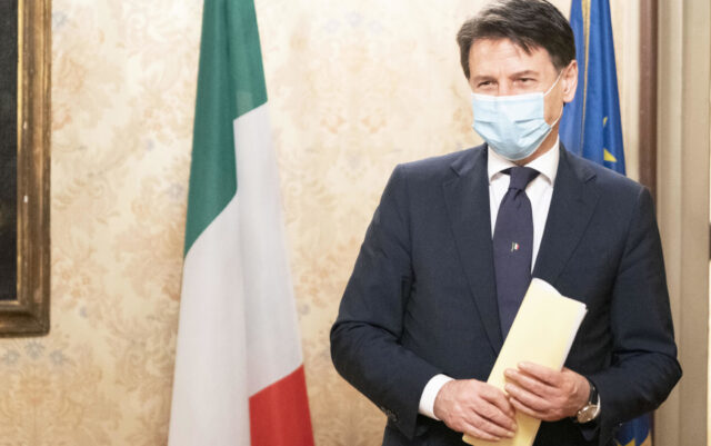 Riapertura attività: Giuseppe conte soddisfatto degli italiani