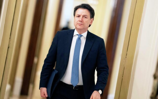 Vacanze estive: l'intervista del 10 maggio a Giuseppe Conte