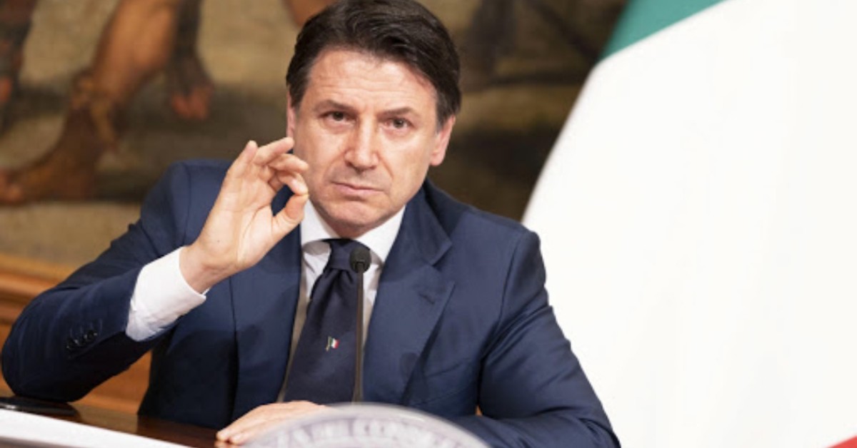 Vacanze estive, l’intervista del 10 maggio a Giuseppe Conte: “quest’estate non staremo al balcone”