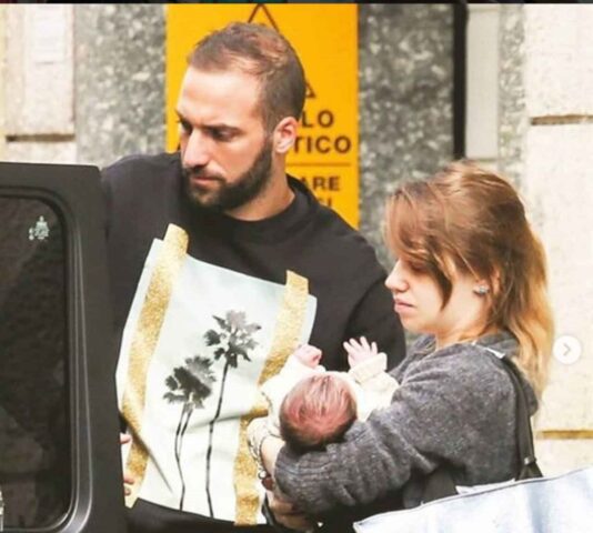 Gonzalo Higuain, la compagna e la figlia