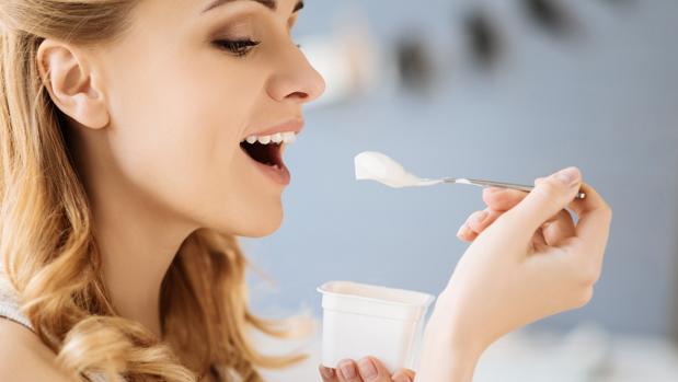 Buttare il liquido che si forma sulla superficie dello yogurt è un grave errore