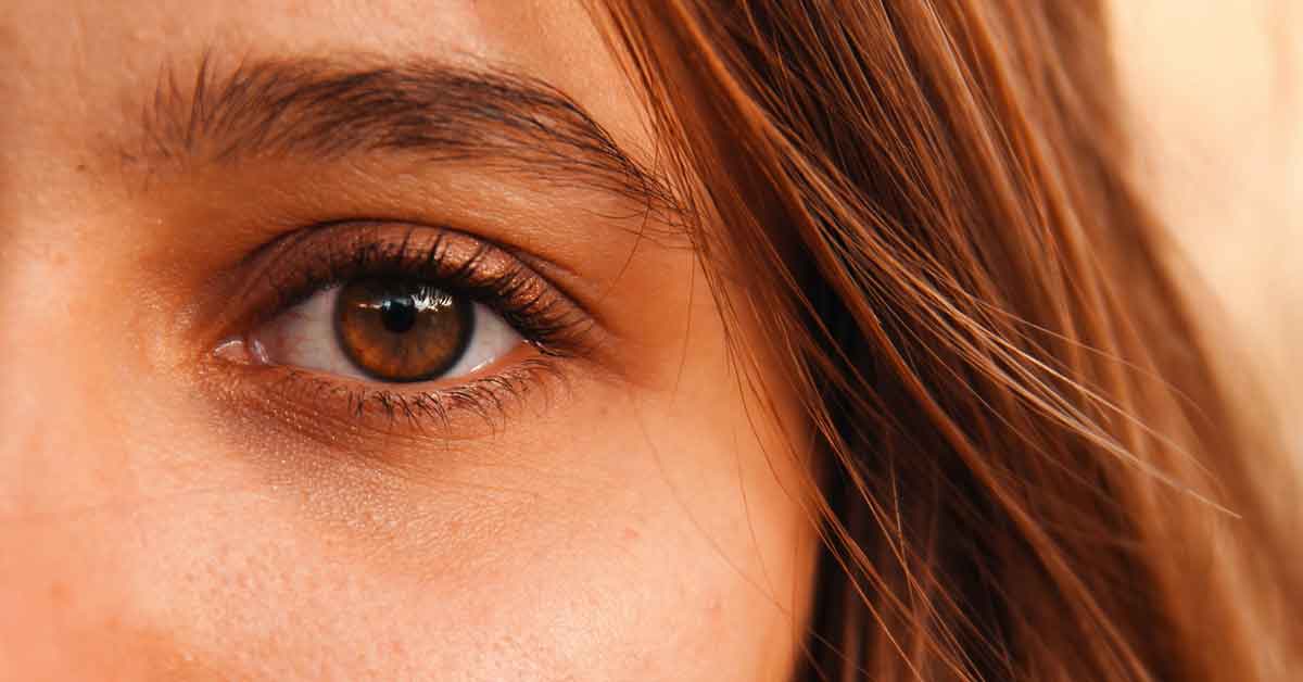Occhi castani: come truccarli e farli risaltare