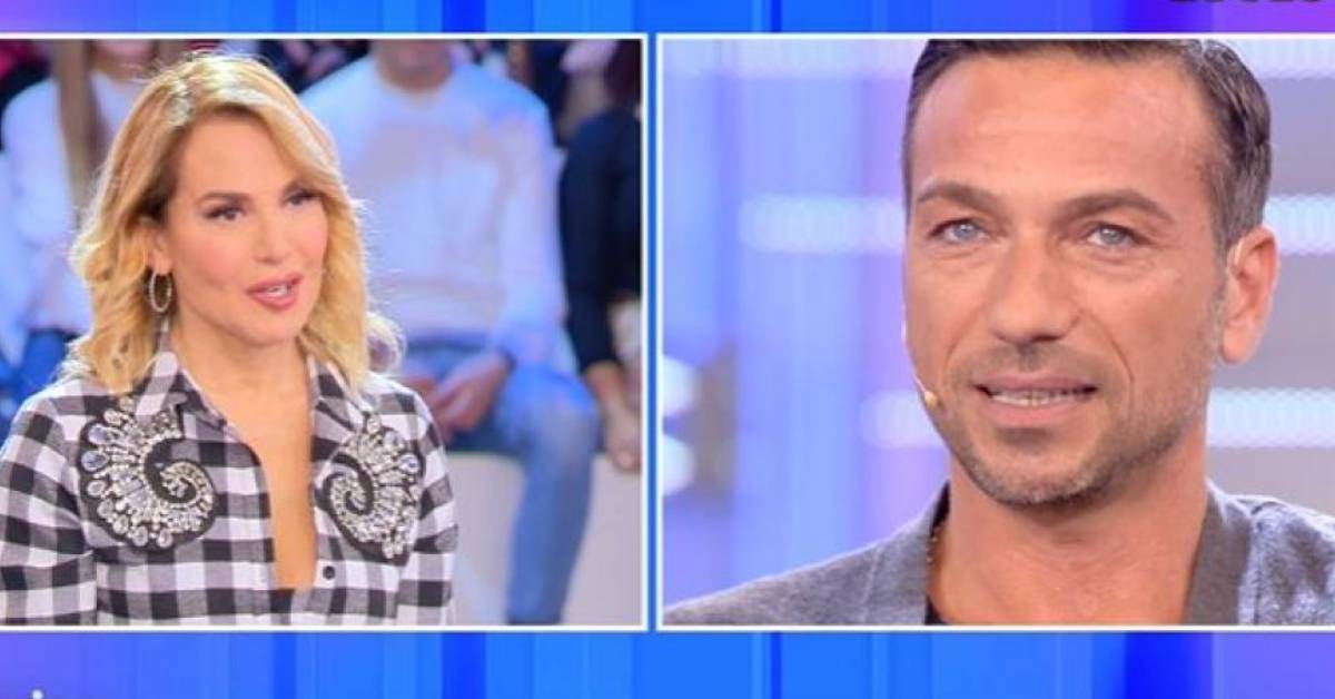 Pomeriggio 5: Barbara D’Urso riprende Costantino Vitagliano