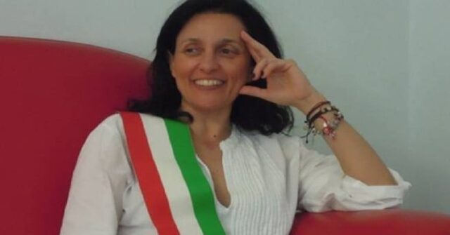 Renata tosi riapre le spiagge di Riccione