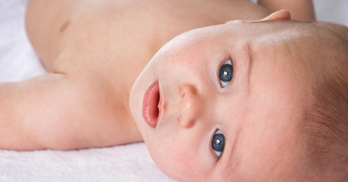 Rigurgito del neonato: le cause e tutti i possibili rimedi