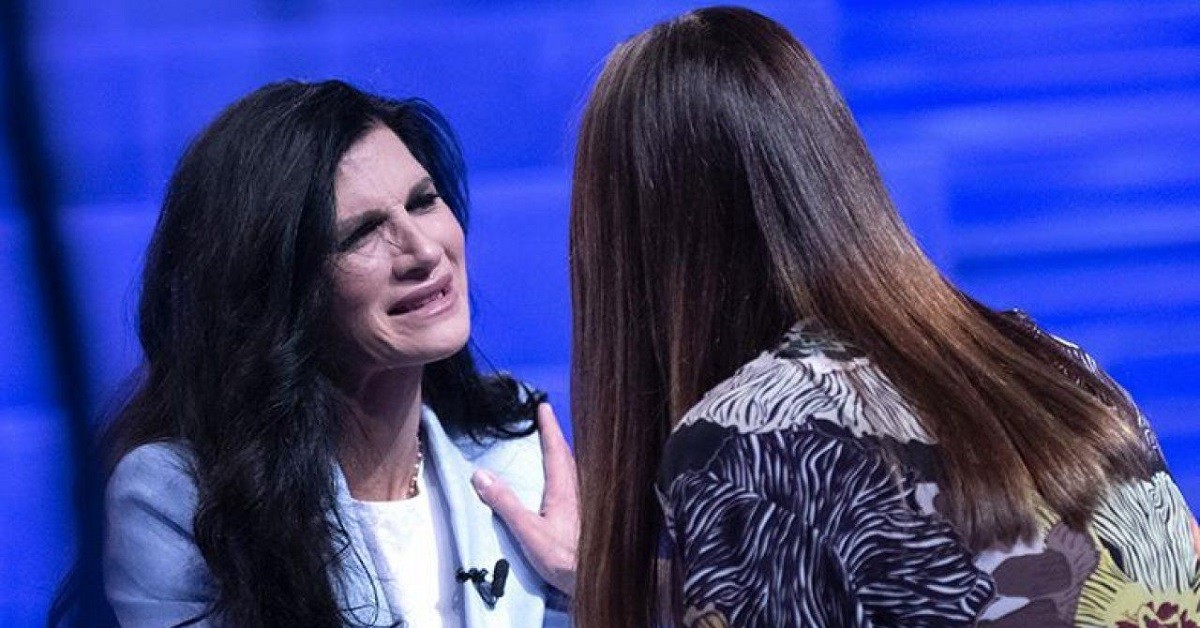 Verissimo, Pamela Prati si scaglia contro la trasmissione: “Mi dissocio da cotanta tristezza”
