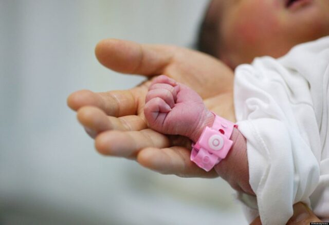 Agrigento neonata muore durante il trasferimento