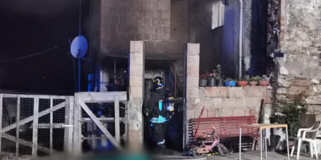 Civitella del Tronto appiccato incendio nell'abitazione 