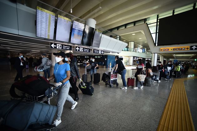 Famiglia torna a Roma dagli Usa positivi al Covid