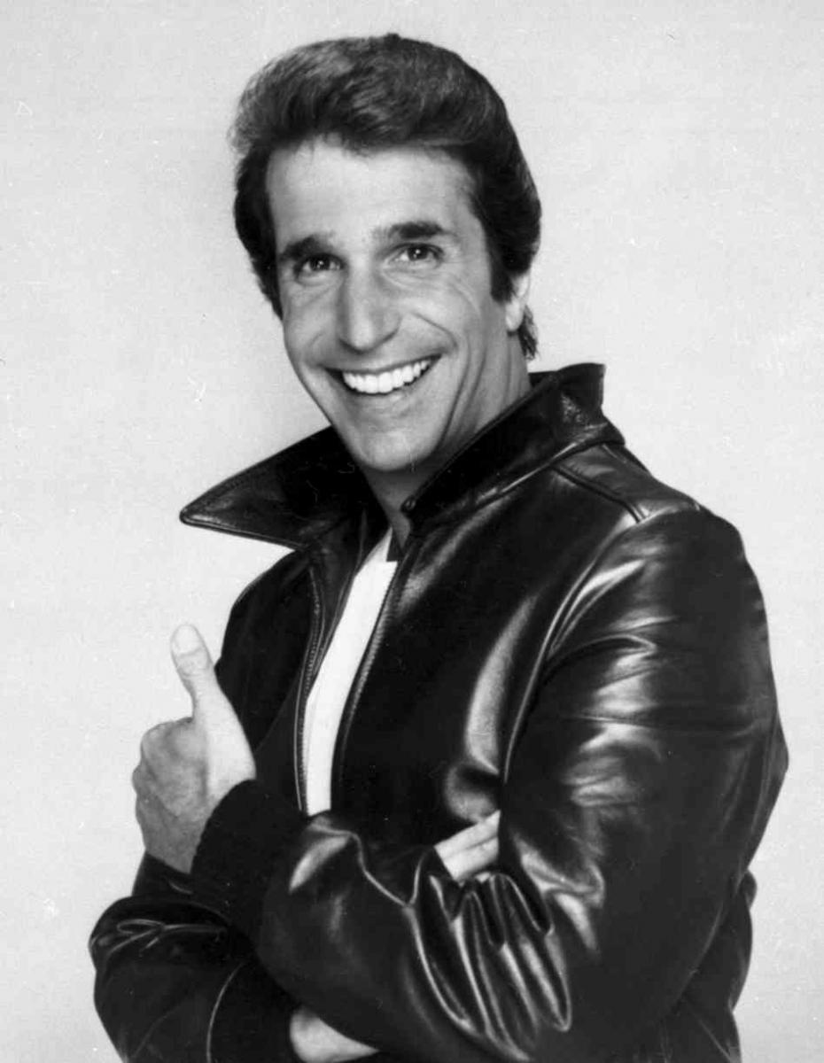 irriconoscibile il look di Fonzie