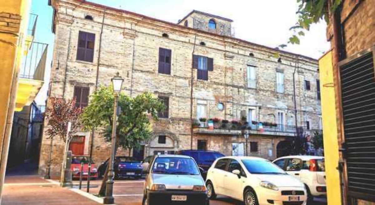 Lanciano bimbo ustionato in casa