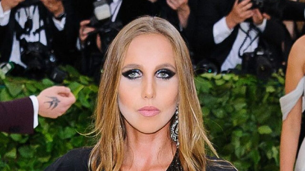 Chi E Allegra Versace La Prima Figlia Di Donatella Versace