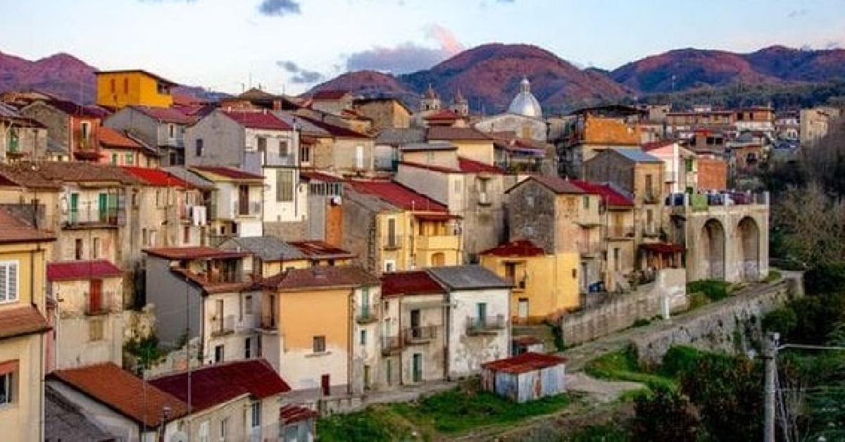 Cinquefrondi un borgo che vende le case a 1 euro