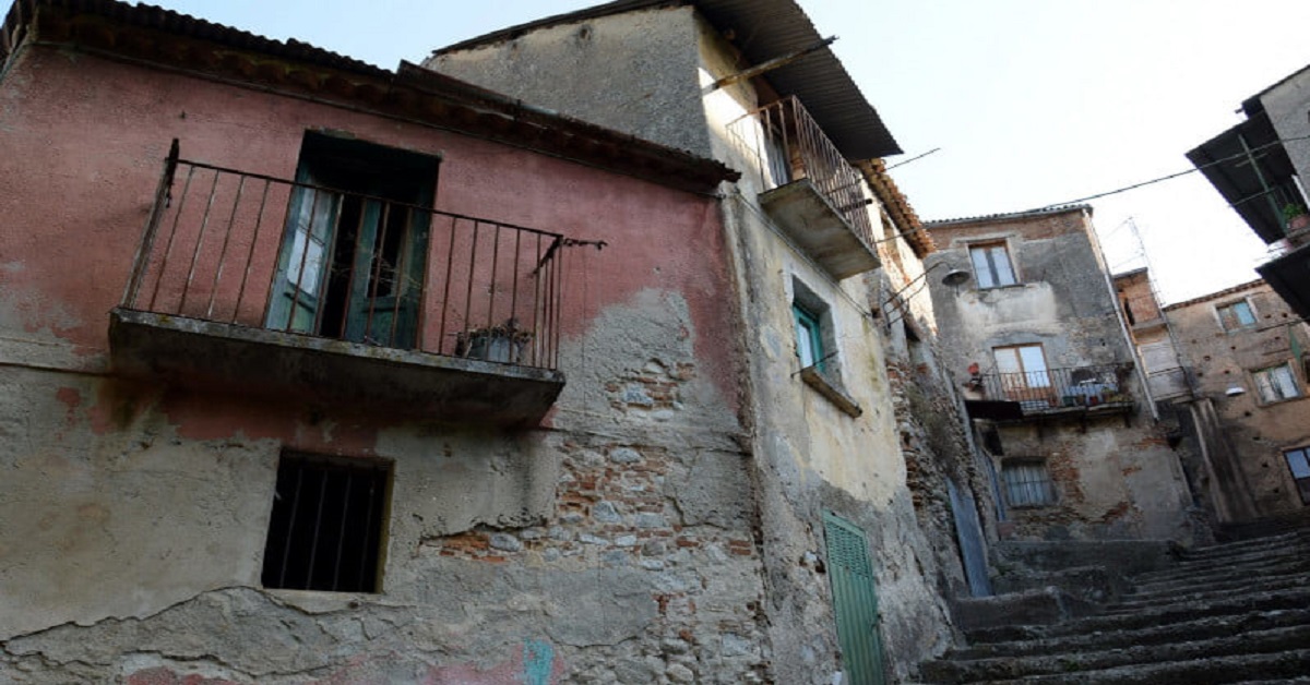 Cinquefrondi un borgo che vende le case a 1 euro