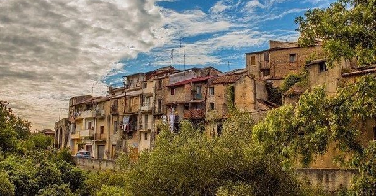 Cinquefrondi un borgo che vende le case a 1 euro