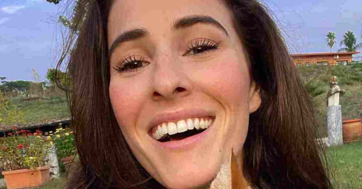 Diana Del Bufalo torna sui social, in un video spiega i motivi della sua sparizione
