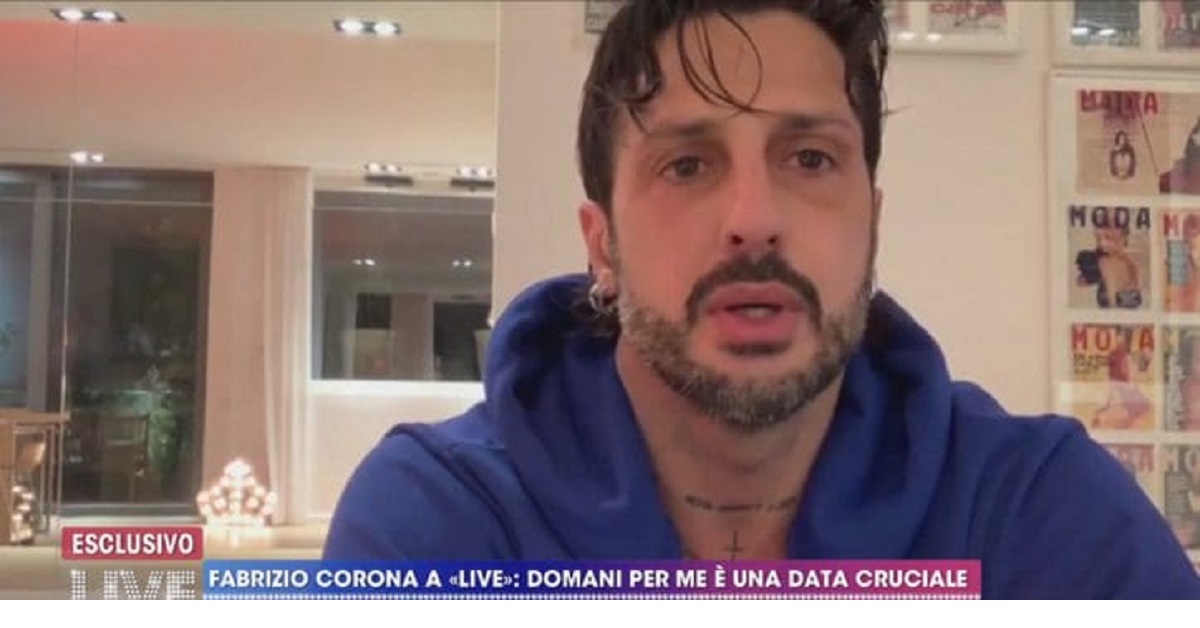 Live – Non è la D’Urso: Fabrizio Corona invia un videomessaggio
