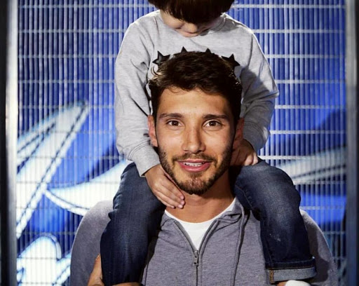 La foto da bambino di Stefano De Martino