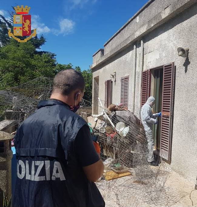 Sequestrato un canile casolare a Taranto