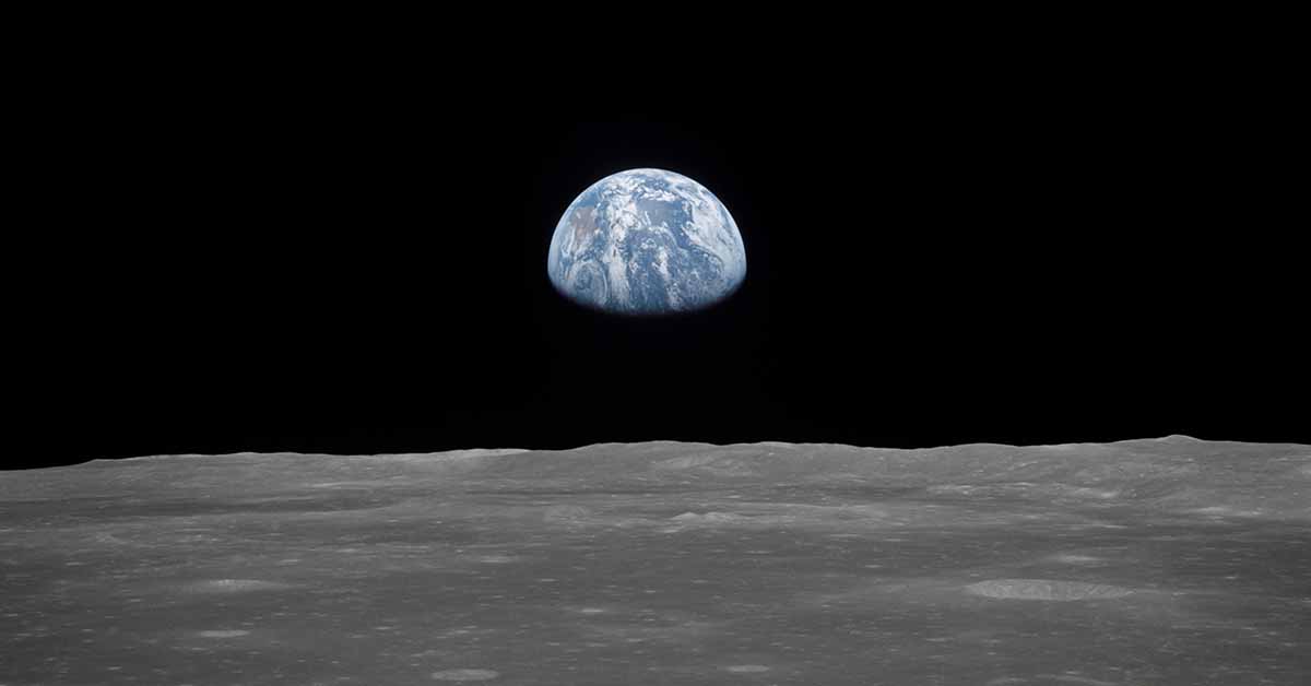 Verso la triennale di Milano: la terra vista dalla luna