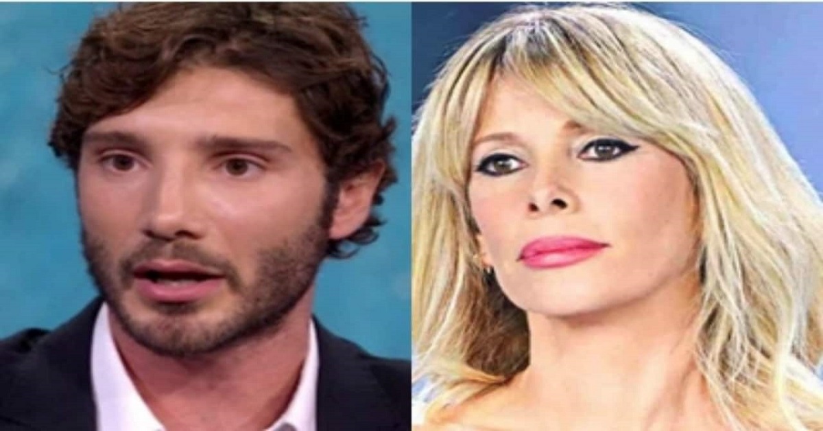 Alessia Marcuzzi spensierata con suo marito