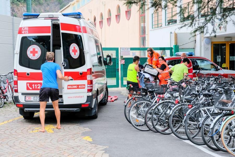 bolzano bimbo rischia di annegare