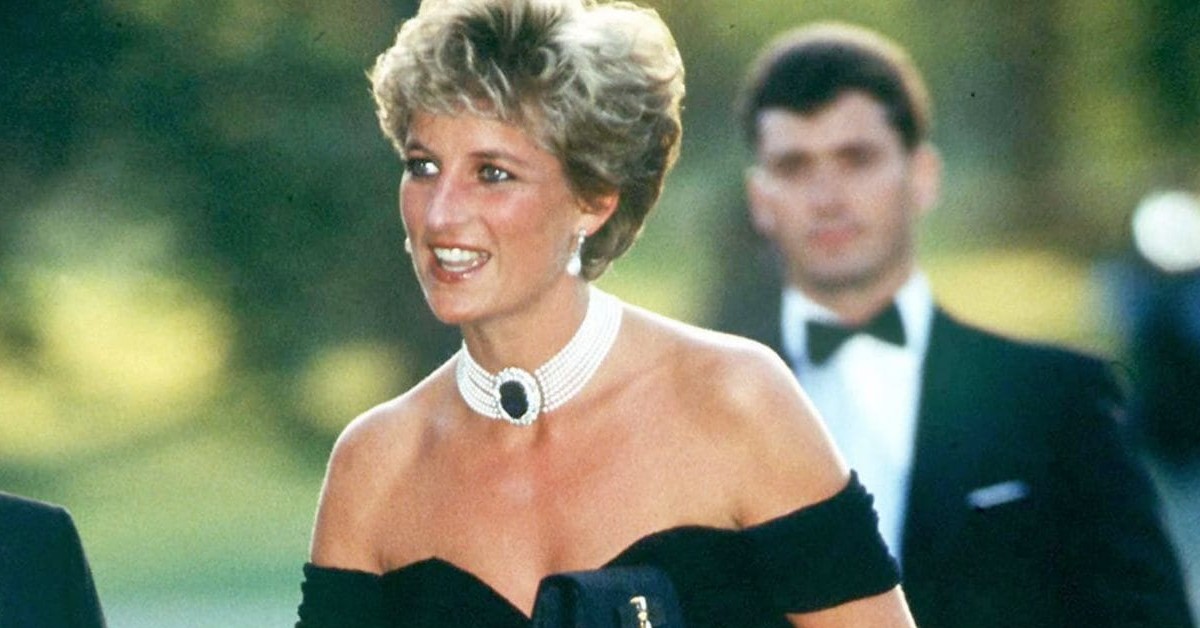 Lady Diana, il vestito che indossò per vendetta quando scoprì che Carlo la tradiva