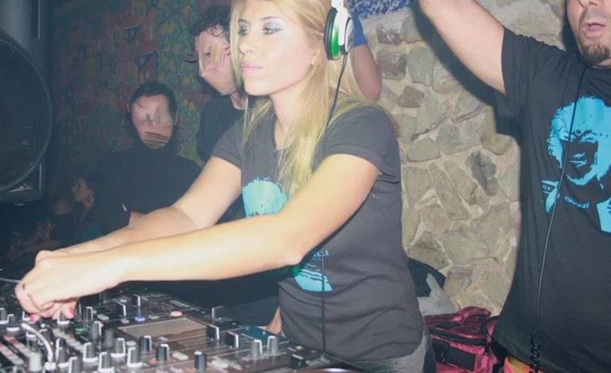 DJ Viviana Parisi 