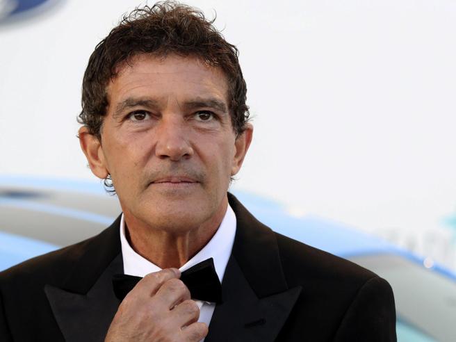 antonio banderas coronavirus 