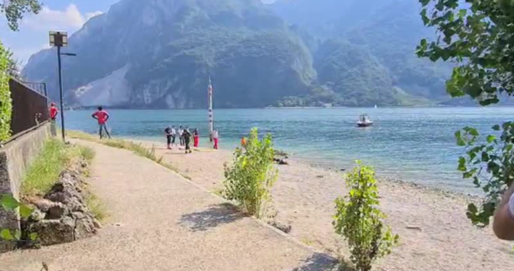 bambina dispersa nel lago