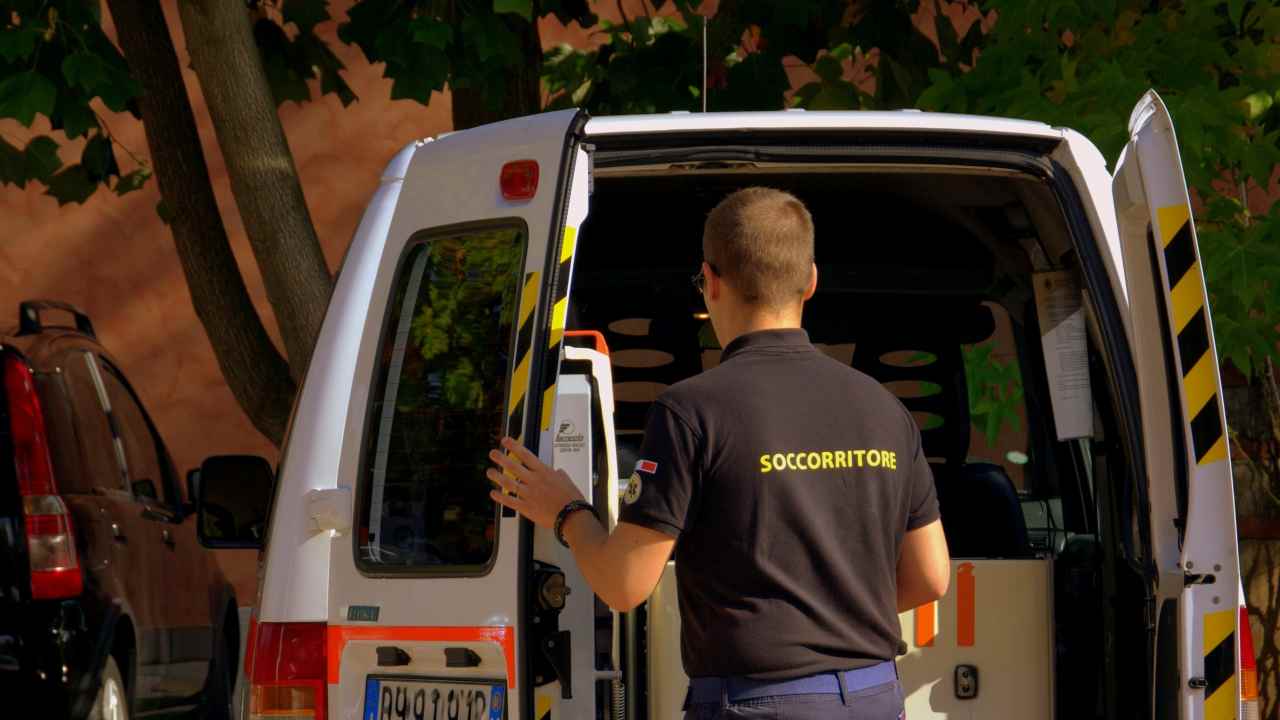 brindisi incidente morto bambino