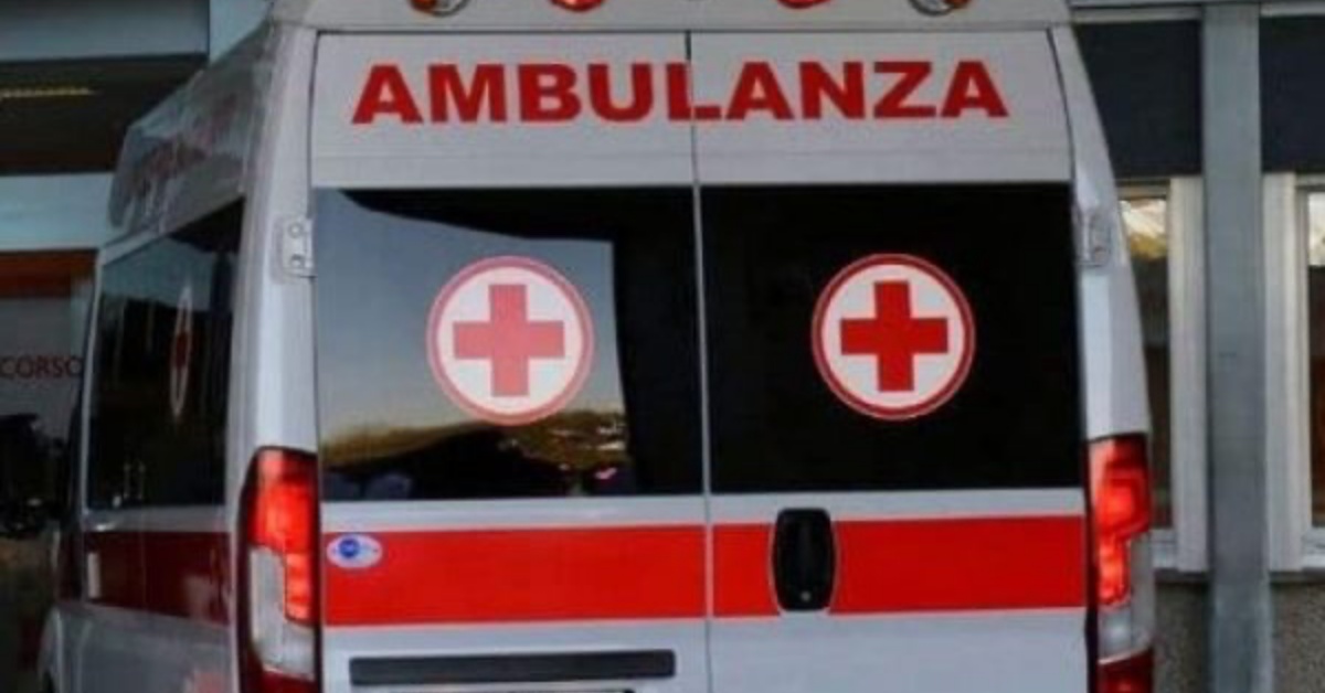 Brindisi, incidente sulla provincia bambino di 16 mesi è morto: era in macchina con la mamma e la sorella