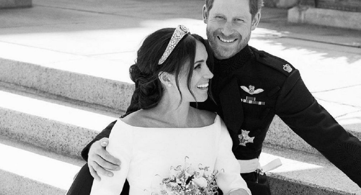 Regina Elisabetta, l’aspro rimprovero riservato a Harry prima delle nozze con Meghan