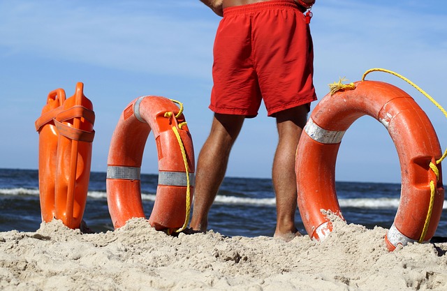 Soccorritori in mare