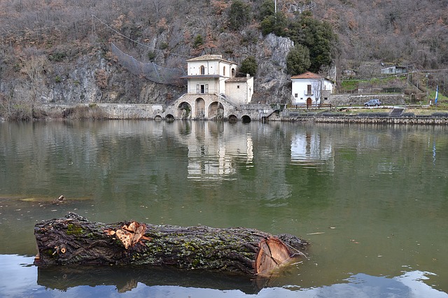 Lago di Barrea in Abruzzo